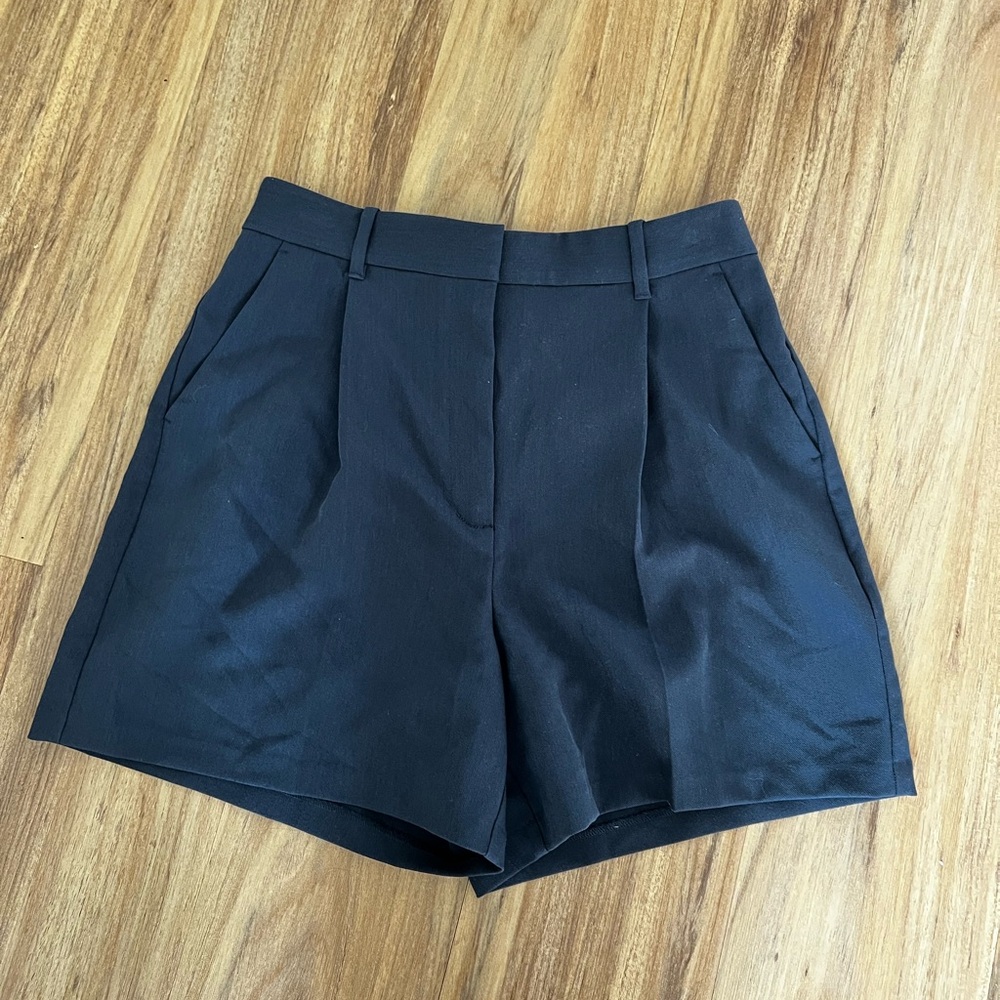 A&F Sloan Tailored short
